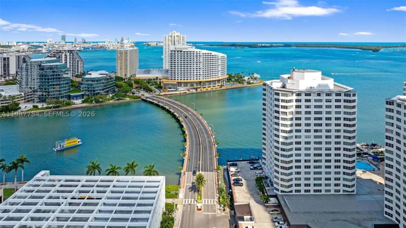 2 bedroom Condominium at 801 Brickell Bay Dr 361, Four Ambassadors Condo, Miami — photo 4