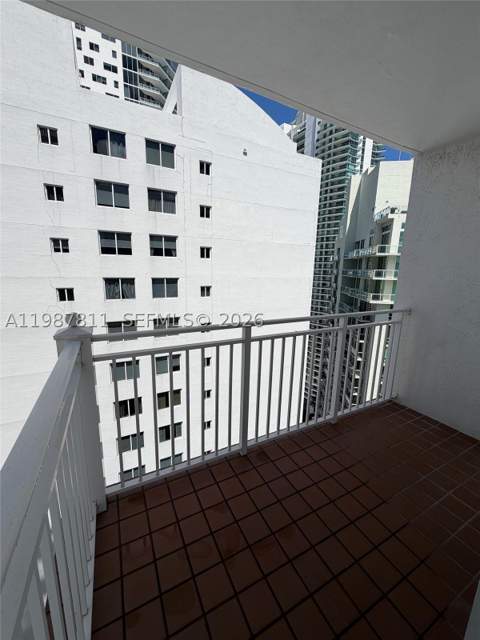 185 SE 14th Ter 2701, Miami FL - photo 13 of 25