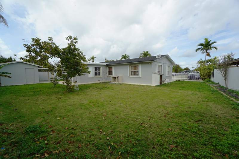 0 bedroom SingleFamilyResidence at 15520 SW 302nd Street, Palmland Homes South No 7, Homestead — photo 3