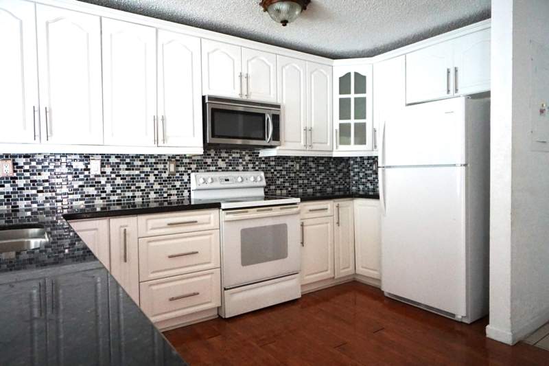 4 bedroom SingleFamilyResidence at 18011 SW 139th Court, Mimi Sub, Miami — photo 4