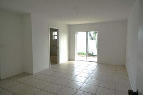 18011 SW 139th Court, Miami FL - photo 6 of 21