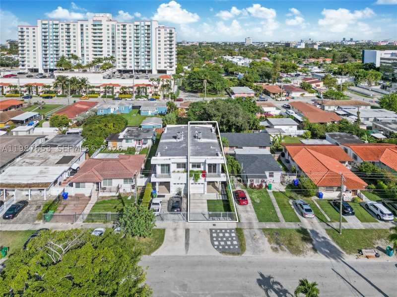 3 bedroom Townhouse at 2943 SW 23rd St, Miami Suburban Acres, Miami — photo 1