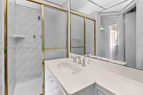 5055 Collins Ave Cab14, Miami Beach FL - photo 6 of 8