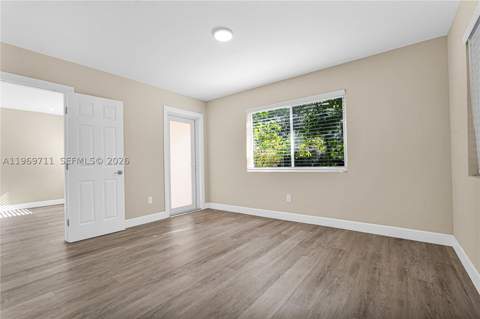 11919 NE 8th av, Biscayne Park FL - photo 14 of 53