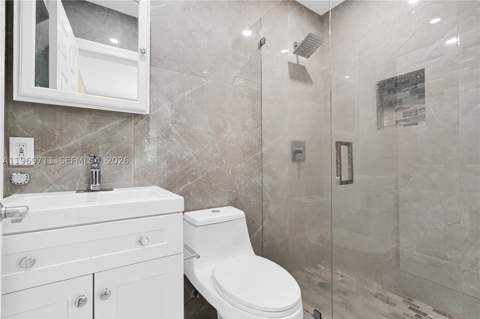 11919 NE 8th av, Biscayne Park FL - photo 15 of 53