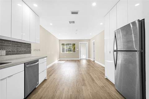 11919 NE 8th av, Biscayne Park FL - photo 9 of 53