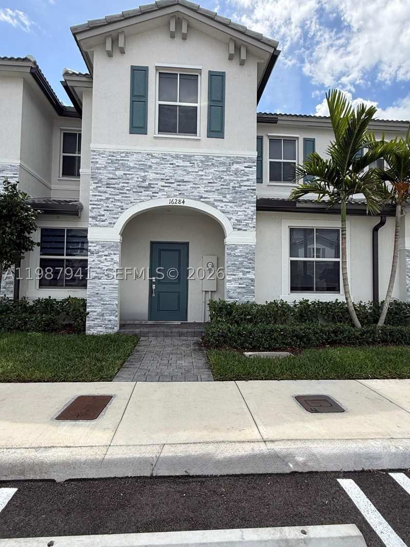 3 bedroom Townhouse at 16284 SW 292nd St, Cedar Pointe, Homestead — photo 1