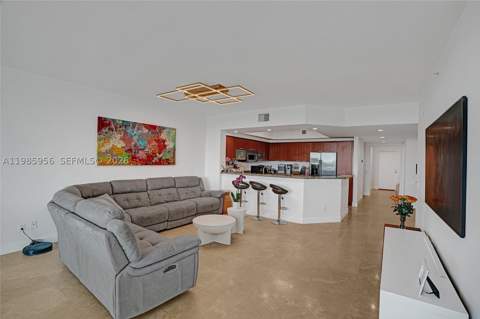 14951 Royal Oaks Ln 803, North Miami FL - photo 7 of 40