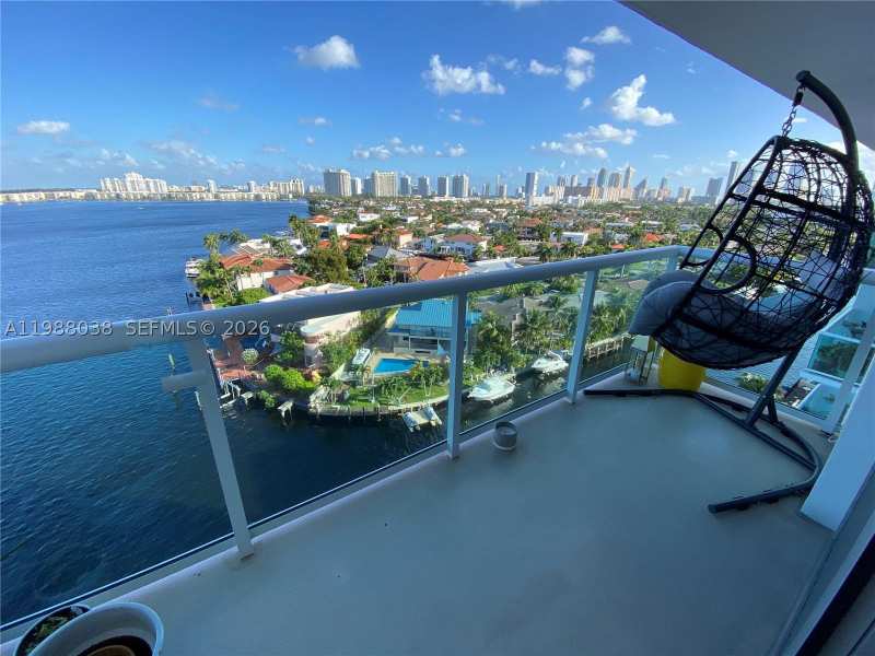 1 bedroom Condominium at 2841 NE 163rd St 1007, Stratford House Condo, North Miami Beach — photo 1