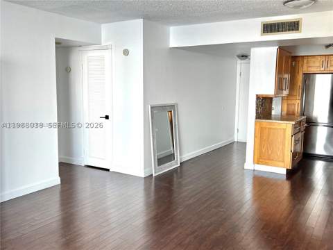 2841 NE 163rd St 1007, North Miami Beach FL - photo 11 of 30