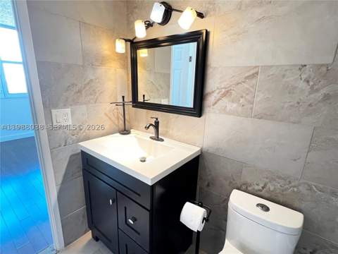 2841 NE 163rd St 1007, North Miami Beach FL - photo 12 of 30