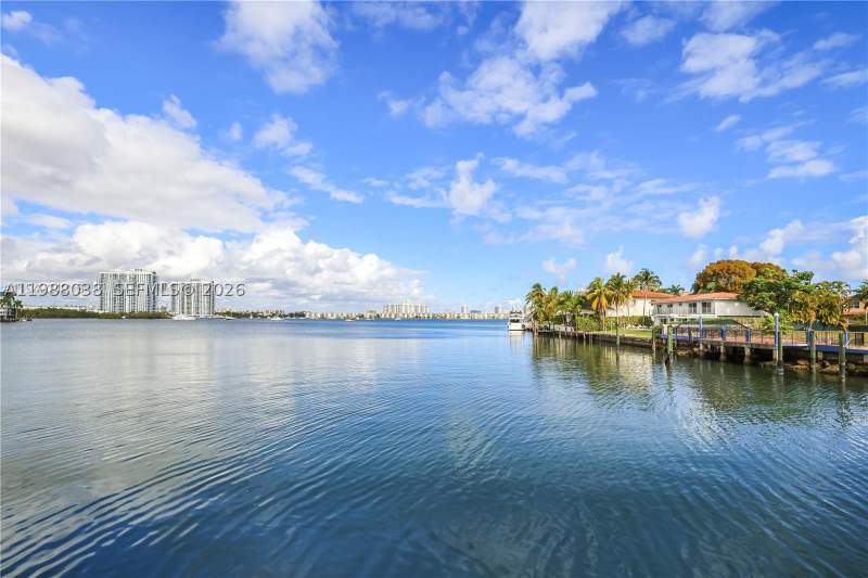 1 bedroom Condominium at 2841 NE 163rd St 1007, Stratford House Condo, North Miami Beach — photo 5