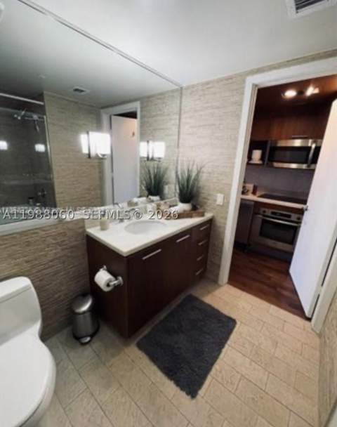 50 Biscayne Blvd 607, Miami FL - photo 9 of 18