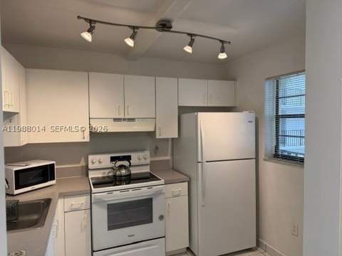 10825 SW 112 Av 6-215, Miami FL - photo 8 of 14