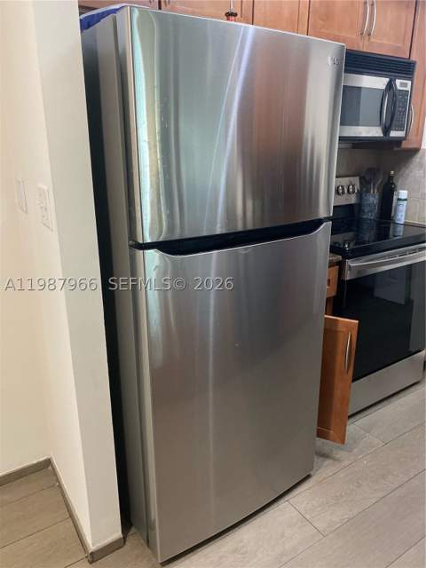 2000 N Bayshore Dr 506, Miami FL - photo 6 of 14