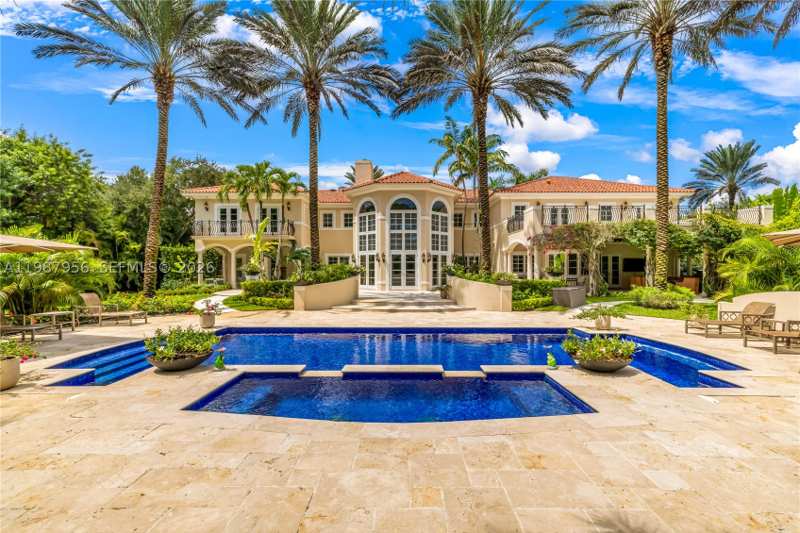 9 bedroom SingleFamilyResidence at 5250 Snapper Creek Rd, Snapper Creek Lakes Sub, Coral Gables — photo 1