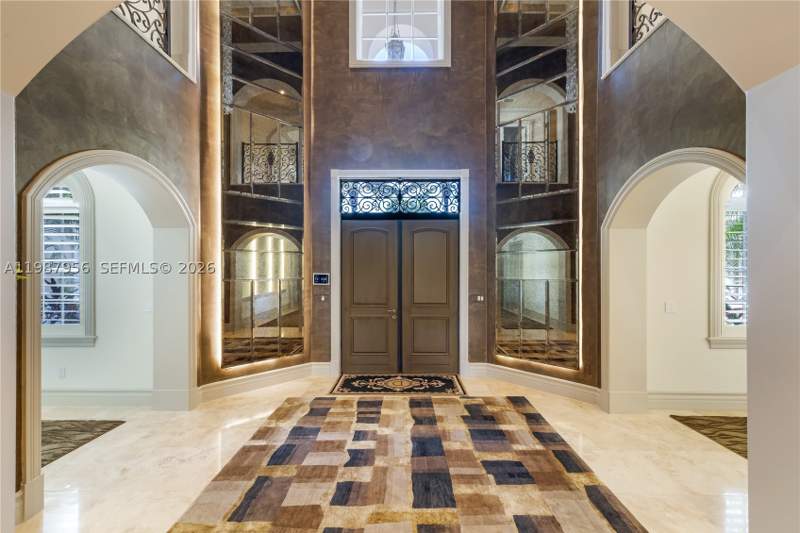 9 bedroom SingleFamilyResidence at 5250 Snapper Creek Rd, Snapper Creek Lakes Sub, Coral Gables — photo 3