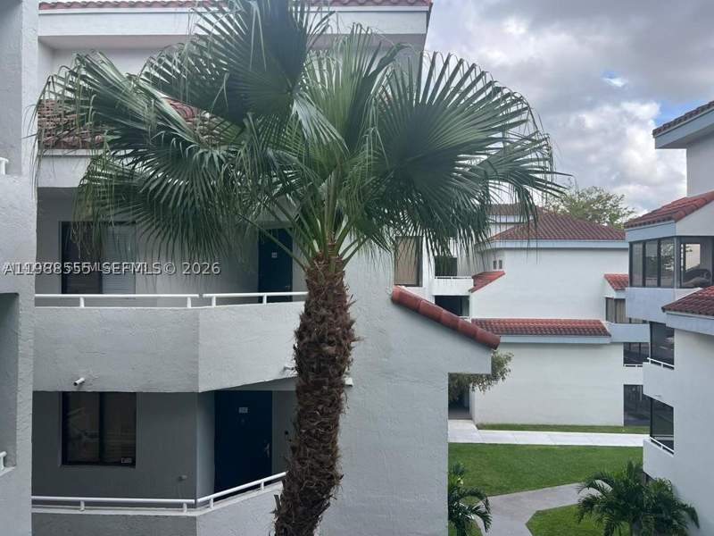 3 bedroom Condominium at 8215 SW 152nd Ave G-418, Verabella Falls Condo, Miami — photo 3