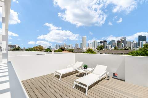 721 SW 11th Street E, Miami FL - photo 18 of 26
