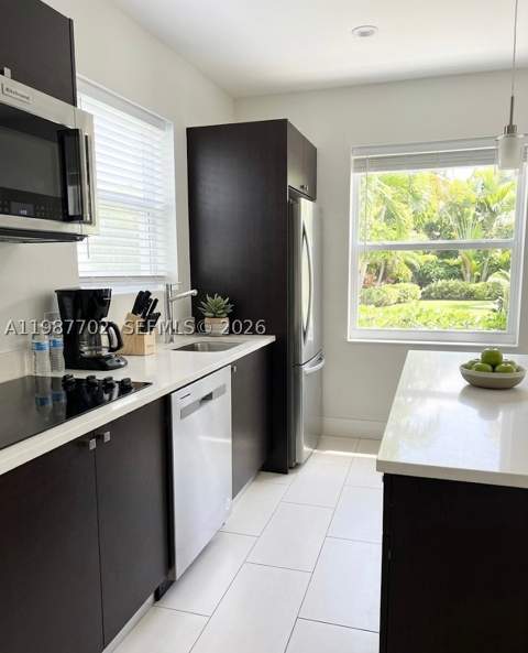 5300 NW 87th Ave 1109, Doral FL - photo 8 of 15