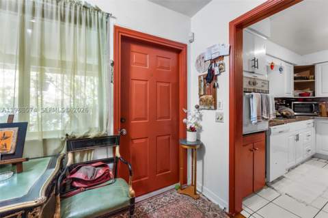 6005 SW 64th Pl, South Miami FL - photo 6 of 33