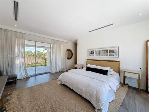 561 Warren Ln, Key Biscayne FL - photo 23 of 30