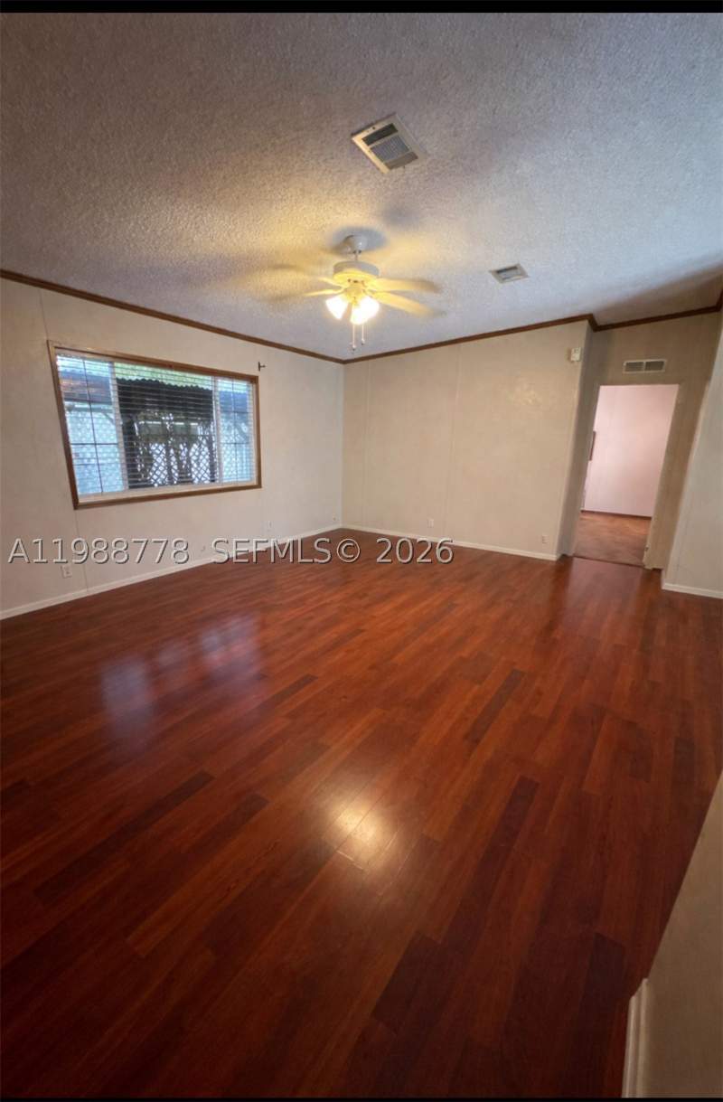 3 bedroom MobileHome at 220 NE 12th Ave #165, Cocowalk Estates, Homestead — photo 5