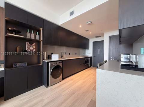 20 NE 11th St 4111, Miami FL - photo 7 of 26