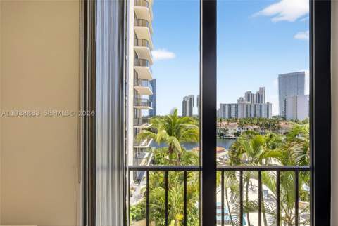 19667 Turnberry Way 6A, Aventura FL - photo 20 of 29