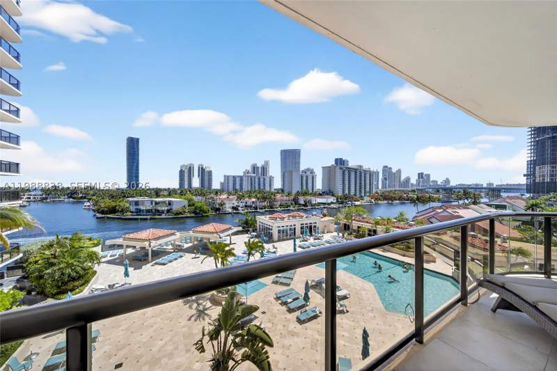 2 bedroom Condominium at 19667 Turnberry Way 6A, Turnberry Isle South Cond, Aventura — photo 4