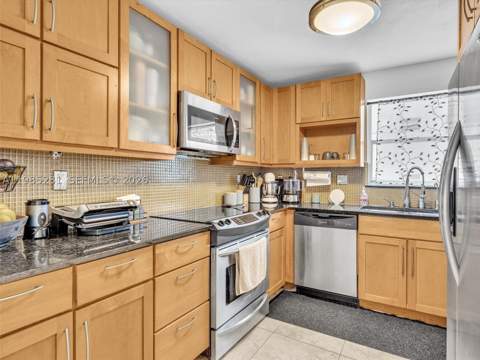 1236 Alton Rd 304, Miami Beach FL - photo 11 of 28