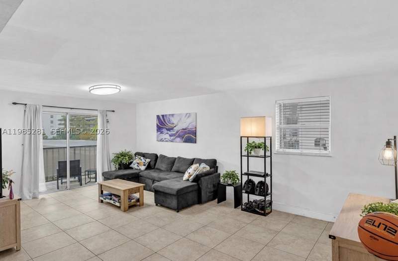 2 bedroom Condominium at 1236 Alton Rd 304, Alton Star Condo, Miami Beach — photo 4