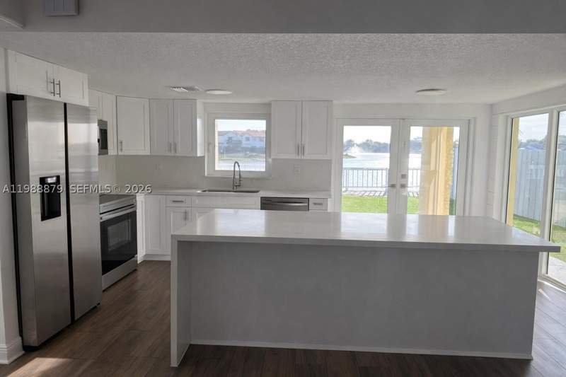 4 bedroom SingleFamilyResidence at 4767 SW 154th Ave, Lakes Of The Meadow-Meado, Miami — photo 5