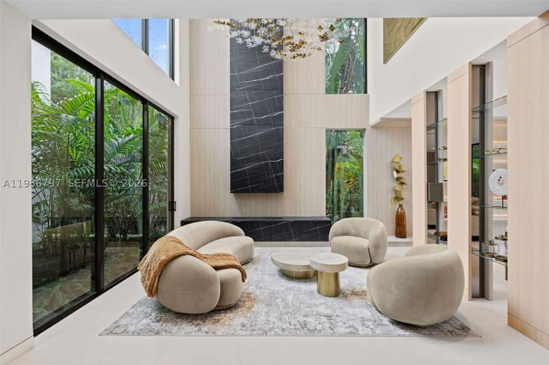 5 bedroom SingleFamilyResidence at 4534 Sheridan Ave, Surprise Lake, Miami Beach — photo 4