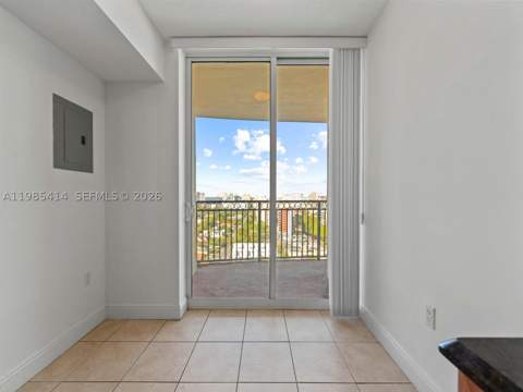 3232 SW 22nd Ter 1609, Miami FL - photo 11 of 36