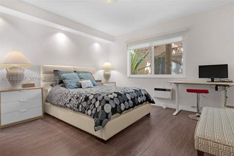 1117 Meridian Ave 5-1117, Miami Beach FL - photo 15 of 41