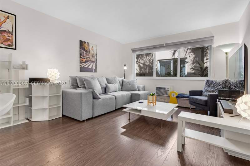 1 bedroom Condominium at 1117 Meridian Ave 5-1117, Park Square Condo, Miami Beach — photo 4