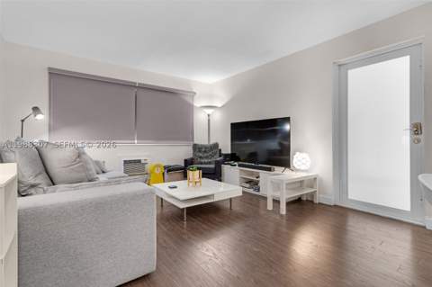 1117 Meridian Ave 5-1117, Miami Beach FL - photo 7 of 41