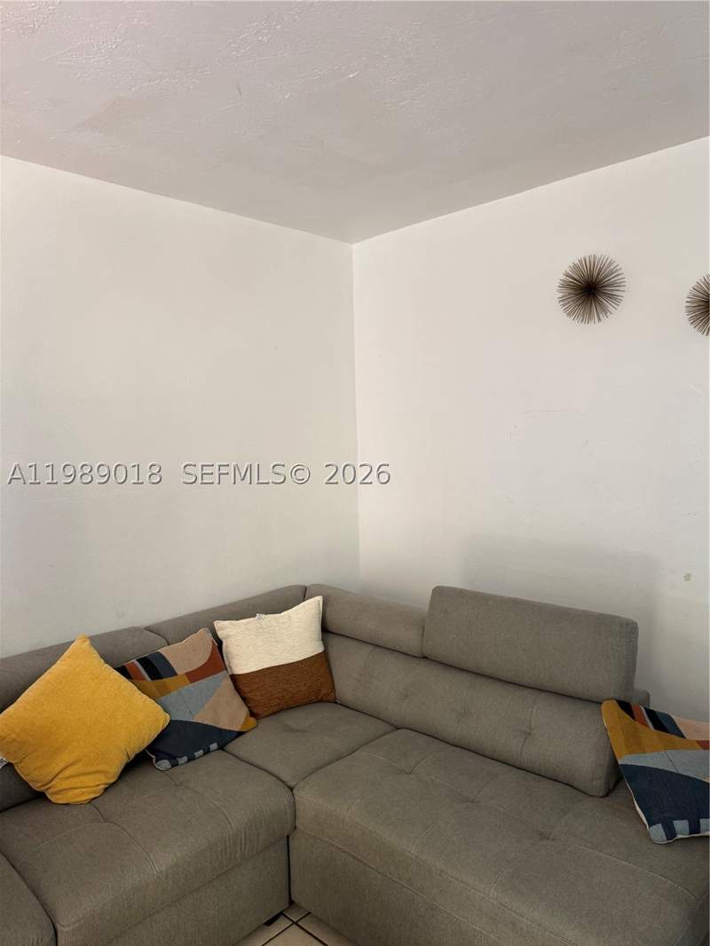 1 bedroom Condominium at 13655 NE 10th Ave 208, Oxfort Court Condo, North Miami — photo 5