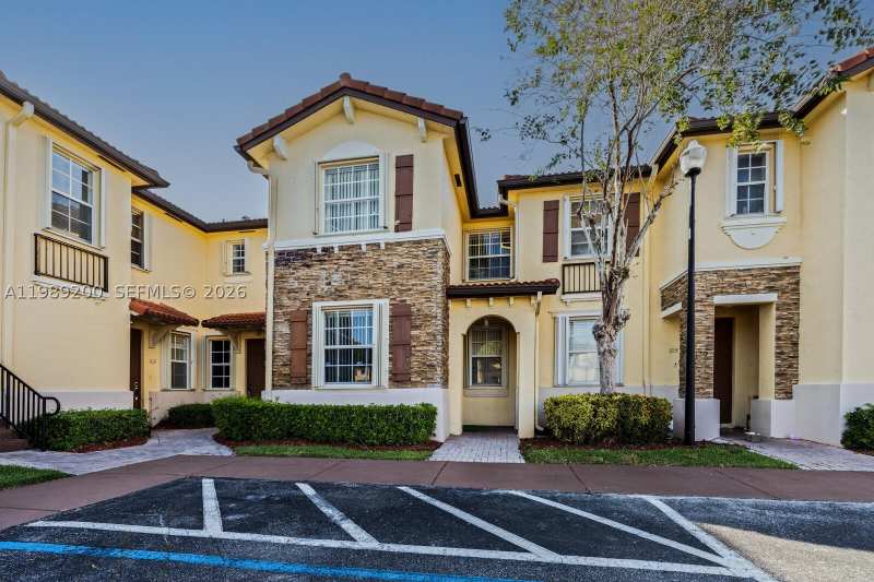 3 bedroom Townhouse at 1490 NE 33rd Ave 104-13, Villas At Carmel Condo No, Homestead — photo 1