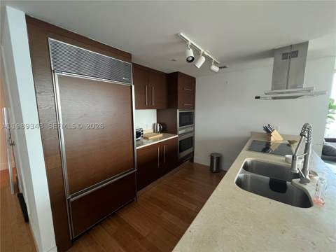 495 Brickell Ave 2401, Miami FL - photo 14 of 36
