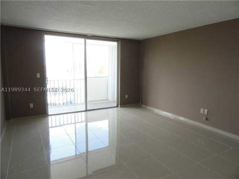 16410 Miami Dr 504, North Miami Beach FL - photo 15 of 26