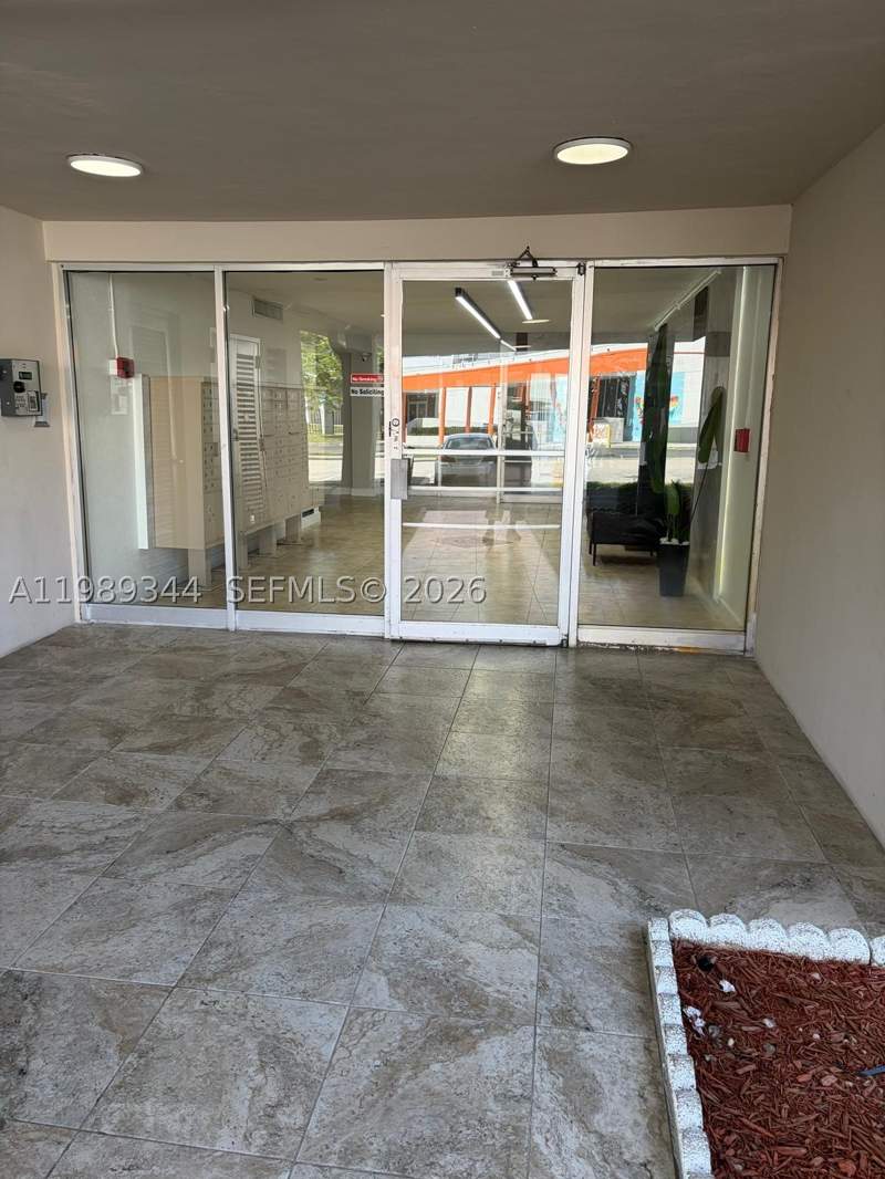 2 bedroom Condominium at 16410 Miami Dr 504, Three Seasons Condo Bldg, North Miami Beach — photo 2