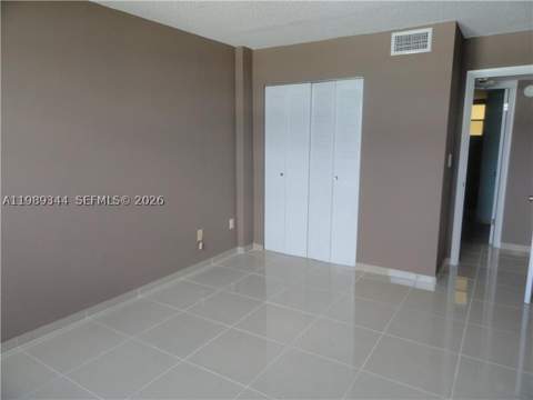 16410 Miami Dr 504, North Miami Beach FL - photo 21 of 26