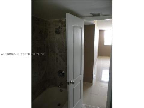 16410 Miami Dr 504, North Miami Beach FL - photo 22 of 26