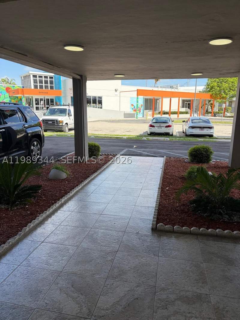 2 bedroom Condominium at 16410 Miami Dr 504, Three Seasons Condo Bldg, North Miami Beach — photo 5