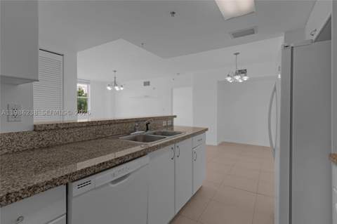 1555 N Treasure Dr 205, North Bay Village FL - photo 15 of 38