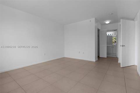 1555 N Treasure Dr 205, North Bay Village FL - photo 20 of 38