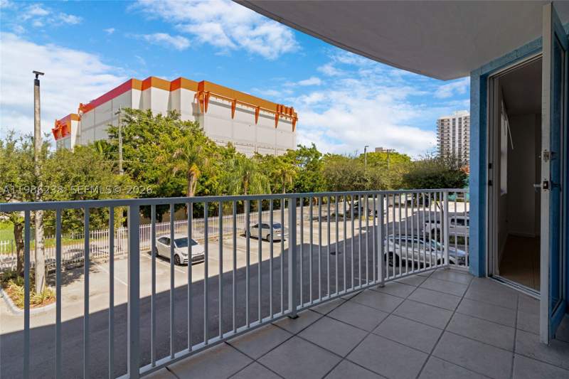 2 bedroom Condominium at 1555 N Treasure Dr 205, Breeze Condo, North Bay Village — photo 5