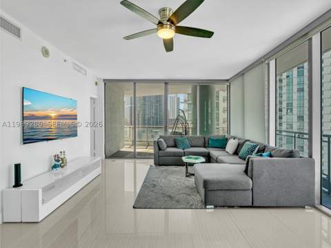 90 SW 3rd St 2013, Miami FL - photo 10 of 44